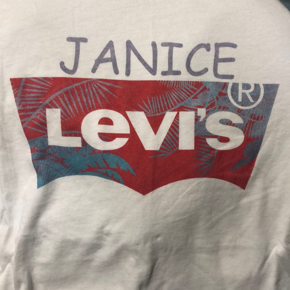 Janice x Levis